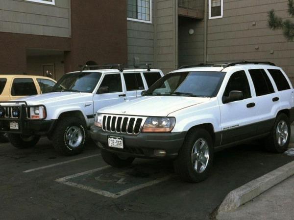 2000 Jeep Cherokee and 2000 Jeep Grand Cherokee